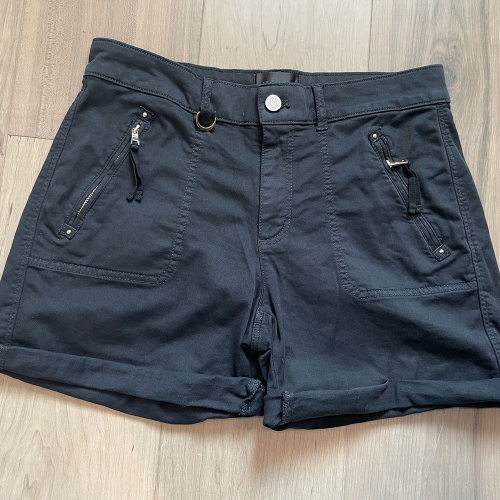 Women’s WHBM Pret-A-Play Shorts, Black, Size 6
